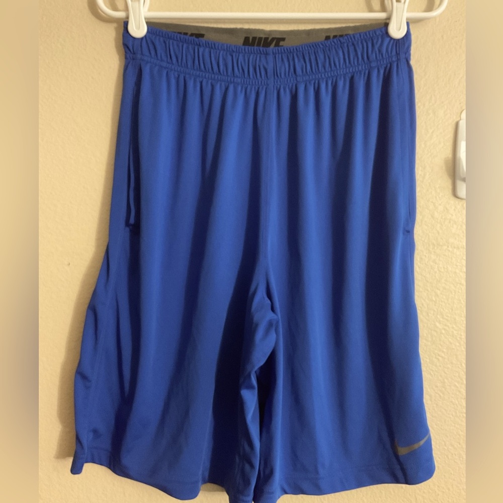 Nike Dri Fit Men's Blue Basketball Athletic Shorts‎ size Men’s Small